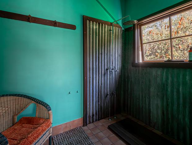 Photo 10 for Secluded Blue Mountains Cottage
