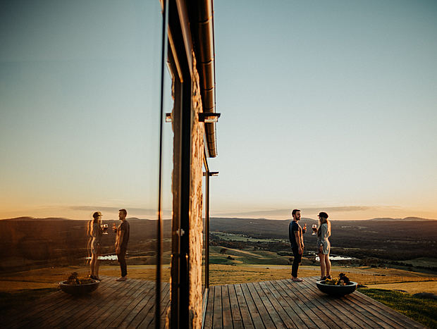 Photo 10 for Glass House on The Hills
