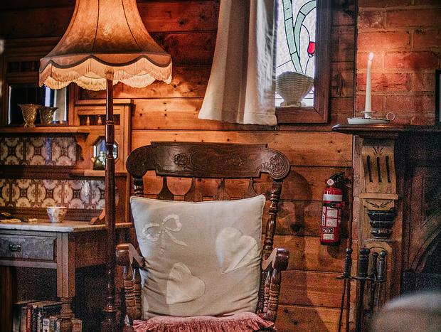 Photo 11 for Old World Charmer Meets Modern Luxe