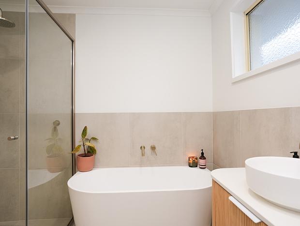 Photo 7 for Home in Capel Sound: Hot tub & Sauna