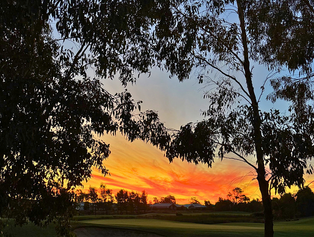 Photo 10 for Fairway Retreat by the Lake – Yarrawonga Escape