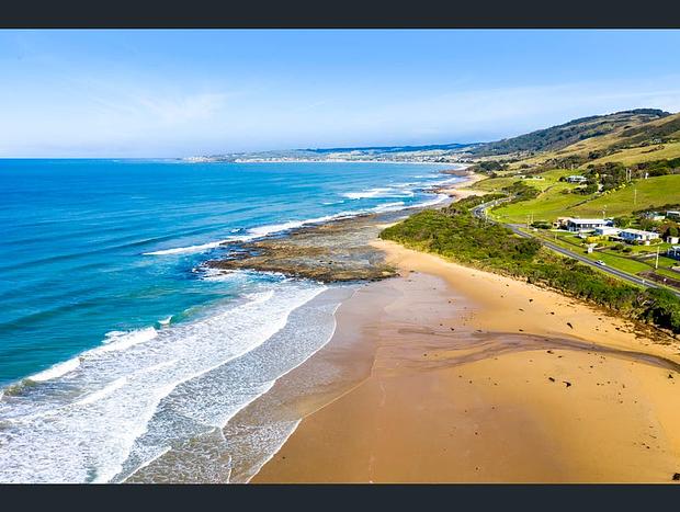 Photo 22 for IL Mare - Stunning Ocean Views along the Ocean Road