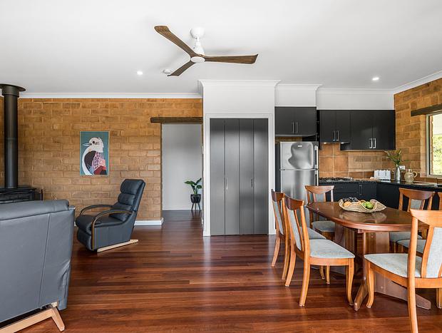 Photo 4 for Sherwood Cottages - Grey Gum - Unwind & Relax
