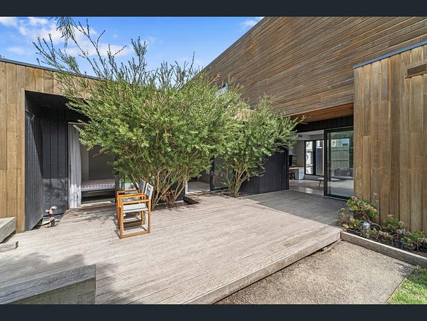 Photo 38 for Bay Retreat - Dog friendly holidays at Apollo Bay
