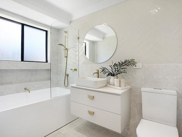 Photo 8 for Three Palms - Beautifully Renovated, Quiet - 5 min walk to the Beach