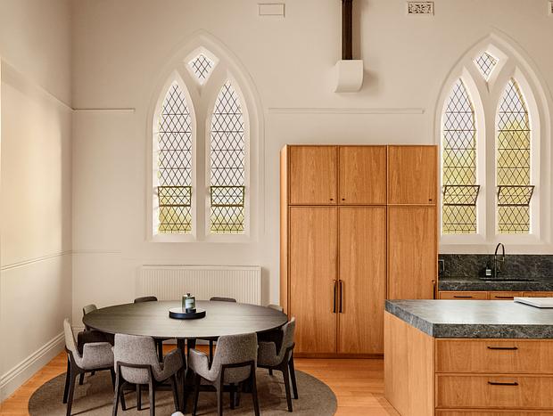 Photo 11 for Modern luxury at Dallah Chapel