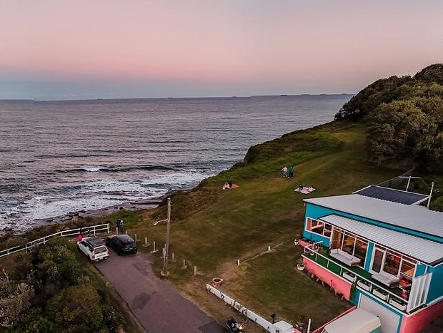 Photo 33 for Merewether Beach Shack