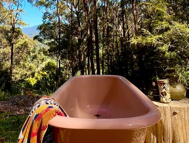 Photo 7 for Designer Tiny - Bath & Fire Pit