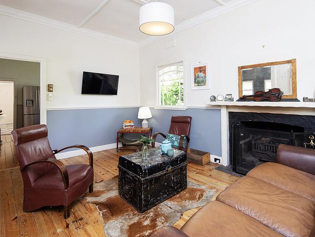 Photo 8 for '3 Sisters' - 2 Charming Cottages for 8 guests - Opposite the bathhouse...