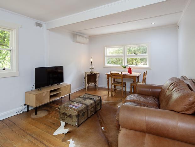 Photo 12 for '3 Sisters' - 2 Charming Cottages for 6 guests
