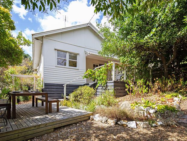 Photo 5 for '3 Sisters' - 2 Charming Cottages for 6 guests