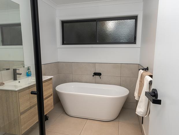 Photo 21 for Cheeky Emu Spacious Family Accommodation - Halls Gap