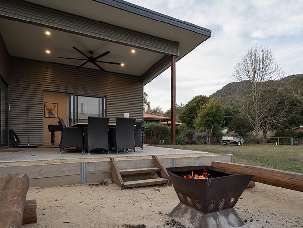 Photo 34 for Cheeky Emu Spacious Family Accommodation - Halls Gap