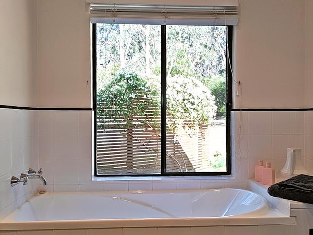 Photo 10 for Eagle's Nest: Luxury Stay with Spa and Sauna