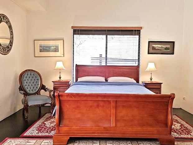 Photo 8 for Eagle's Nest: Luxury Stay with Spa and Sauna