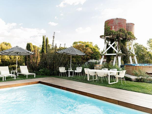 Photo 9 for Quondong Wahgunyah - Luxury Estate