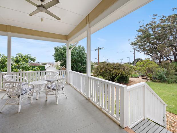 Photo 17 for Beachside Getaway - Dromana