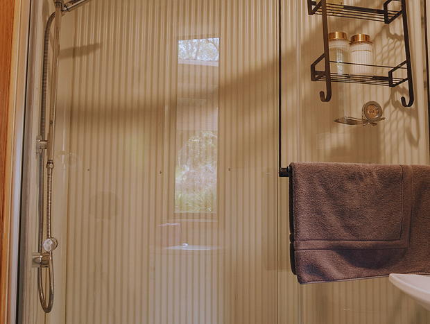 Photo 34 for Secluded Tiny House With Bath On Deck