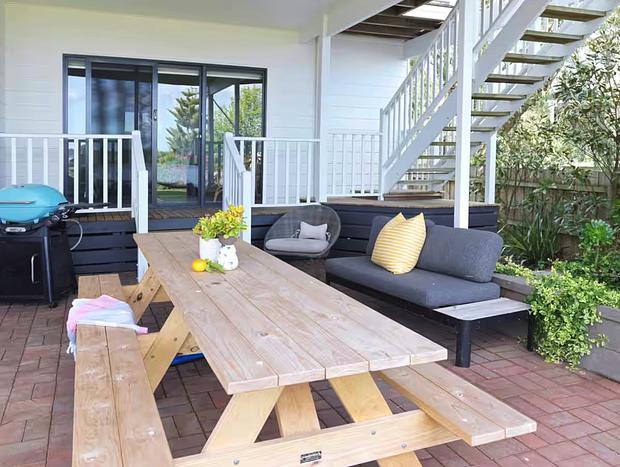 Photo 19 for Beilby Inlet Views - Stay 3 Pay 2 Winter Promotion, Special Couple Rate Available