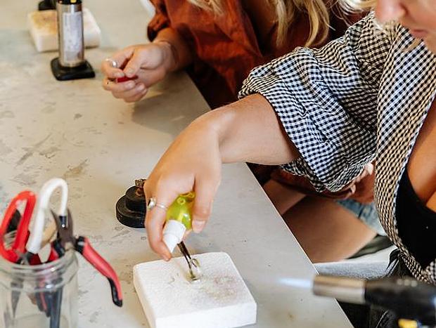 Learn how silver smithing techniques to make your own unique jewellery piece