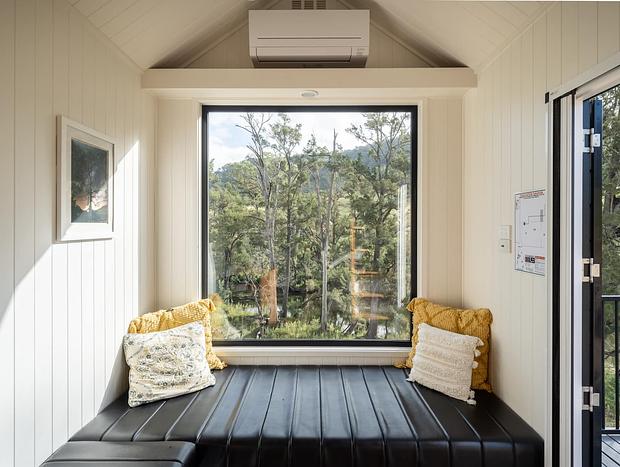 Photo 6 for Elevation - Luxury Off Grid Tiny House