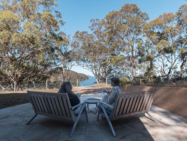 Photo 2 for Unwinding Lakeside at Teulu House