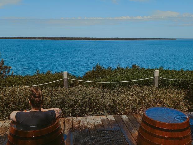 Photo 27 for Unwinding Lakeside at Teulu House