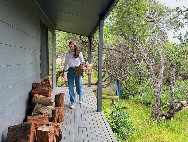 Photo 19 for Bushland Hideaway with Cinematic Outdoor Living