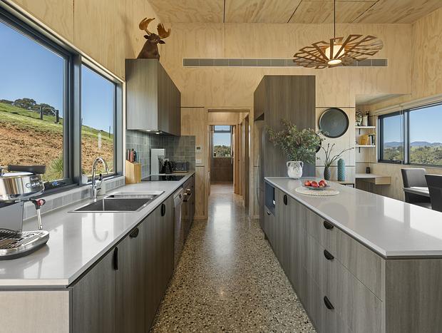 Photo 4 for The Hill House