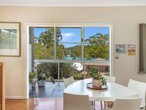 Photo 11 for 'Pretty Beach Bay Vista' by HolidayCo.