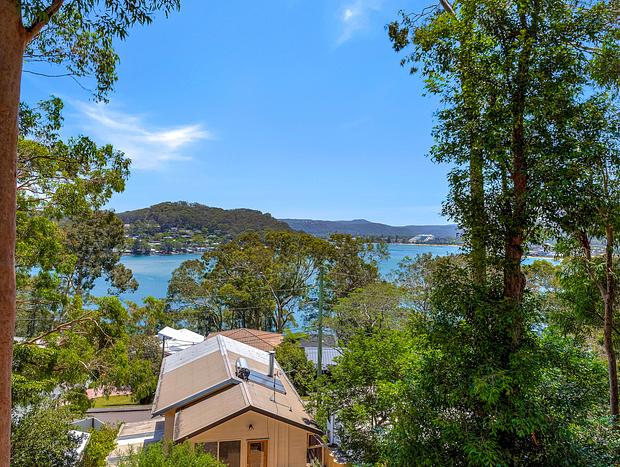 Photo 5 for 'Pretty Beach Bay Vista' by HolidayCo.