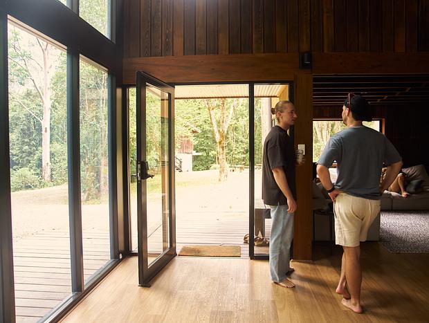 Photo 16 for Spacious forest retreat
