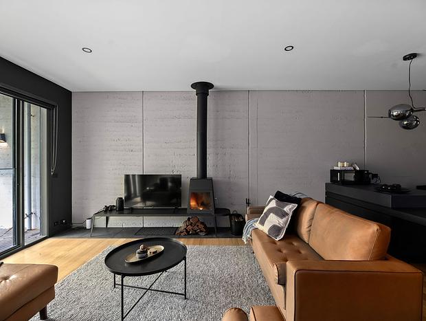 Photo 14 for Daylesford Waterfront Hideaway – Spa for Two, King Bed & Fireplace