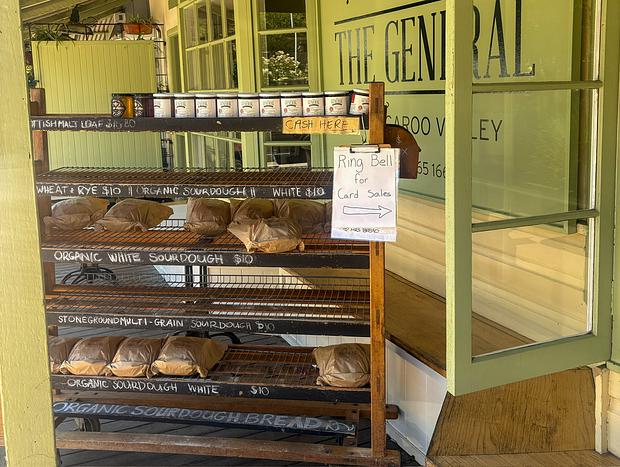 Photo 42 for Jolly Jumbuck- Stillness in Kangaroo Valley