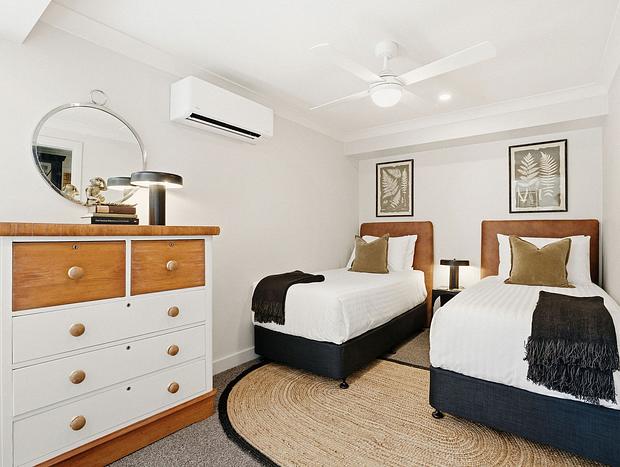 Photo 15 for Absolute Lakefront | Designer-Renovated | Sleeps 10 | 2 Living Areas