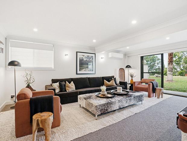 Photo 5 for Absolute Lakefront | Designer-Renovated | Sleeps 10 | 2 Living Areas