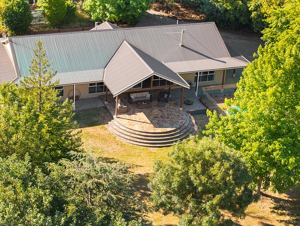 Photo 37 for Yarrowood - Country Retreat near Lake Nillahcootie