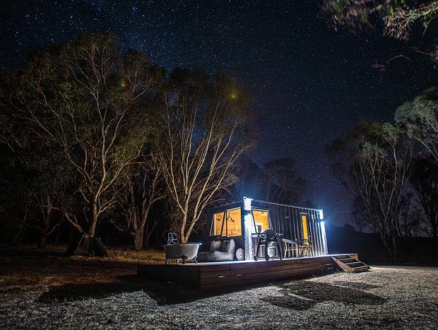 Photo 3 for Bath Tub Star Gazing