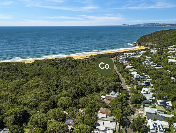 Photo 32 for Indys Beach House