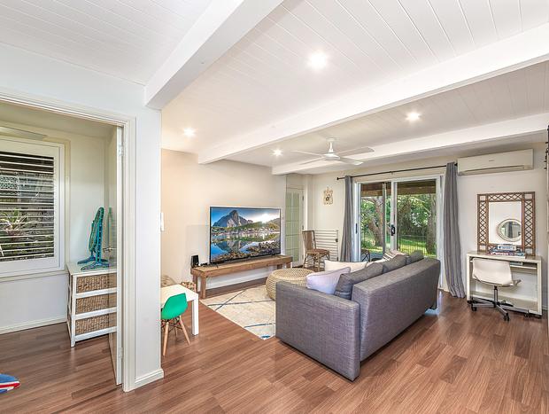 Photo 17 for Indys Beach House