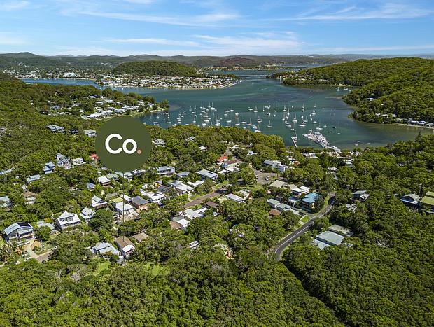 Photo 31 for Indys Beach House