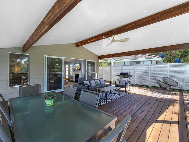 Photo 30 for Indys Beach House