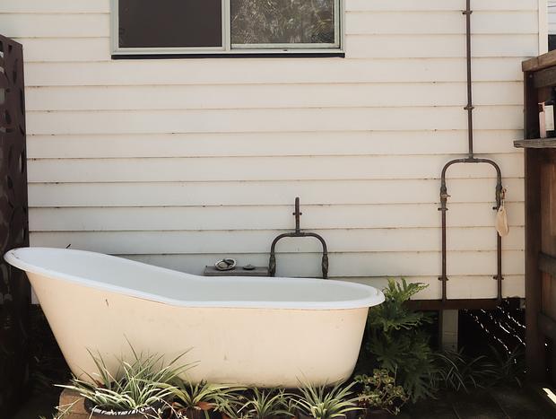 Photo 22 for Outdoor Baths & Beach Shack Bliss