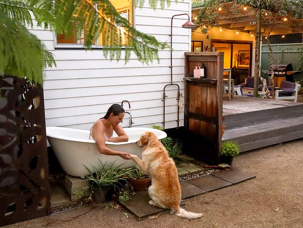 Photo 3 for Outdoor Baths & Beach Shack Bliss