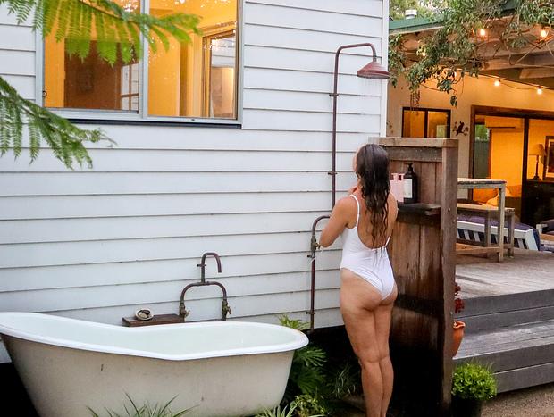 Photo 25 for Outdoor Baths & Beach Shack Bliss