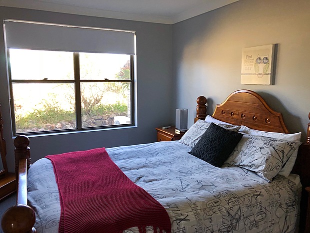 Photo 4 for Dam It Getaway - 3 bedroom Homestead - Pet friendly