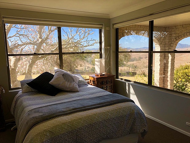 Photo 6 for Dam It Getaway - 3 bedroom Homestead - Pet friendly