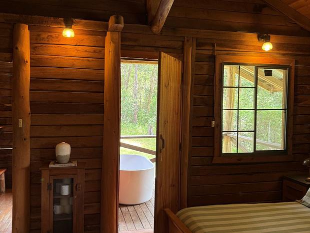 Photo 6 for Rustic Log Cabin Retreat