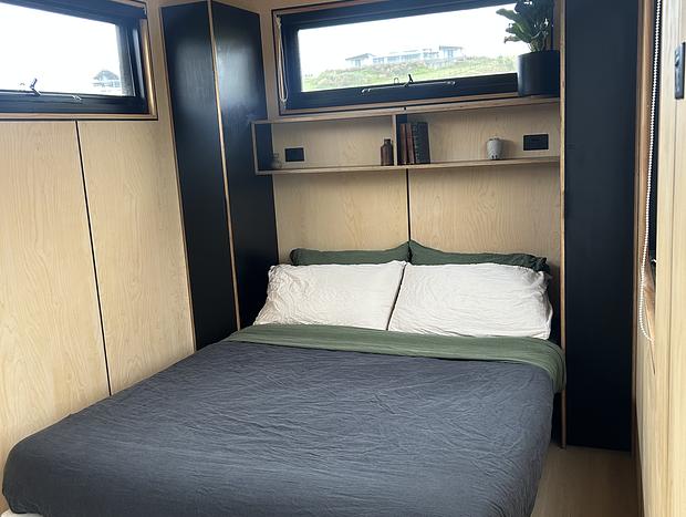 Photo 11 for Cosy Tiny Home with Valley views