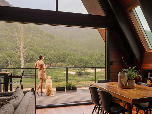 Photo 6 for Secluded riverfront hideaway